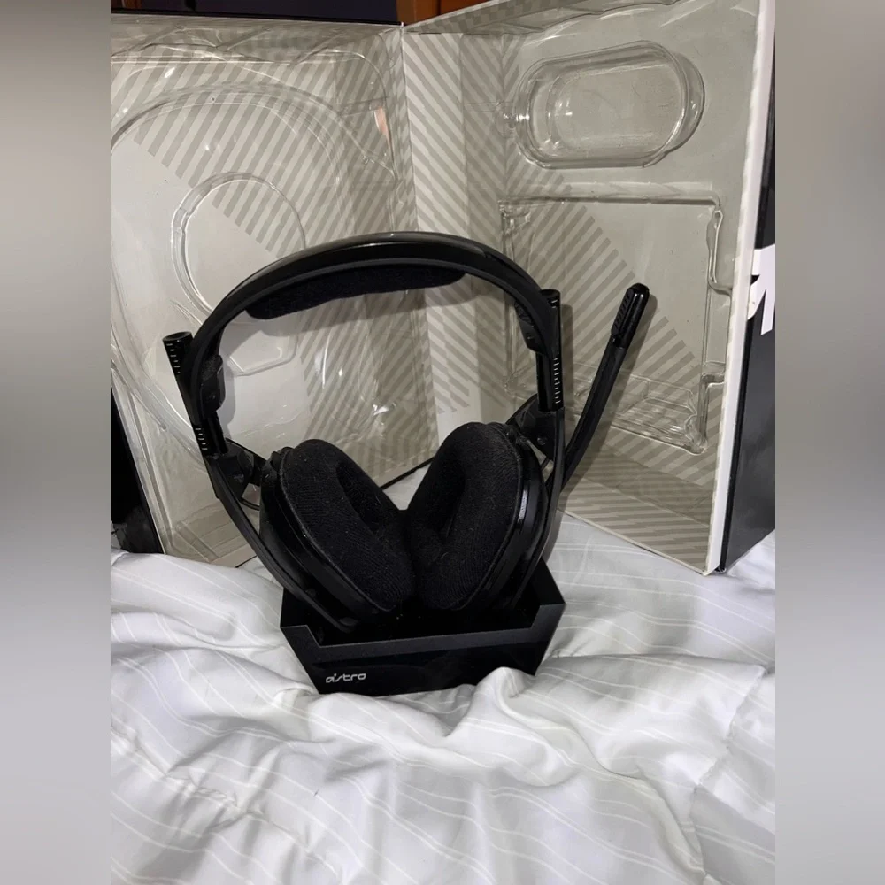 Atsro A50 wireless headset